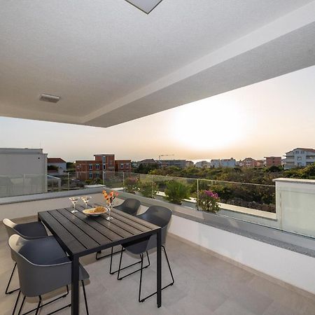 Apartments & Rooms Pool Villas Maris Novalja Ngoại thất bức ảnh