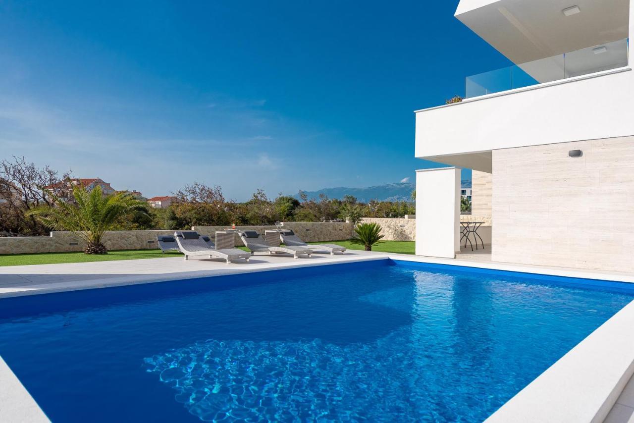 Apartments & Rooms Pool Villas Maris Novalja Ngoại thất bức ảnh