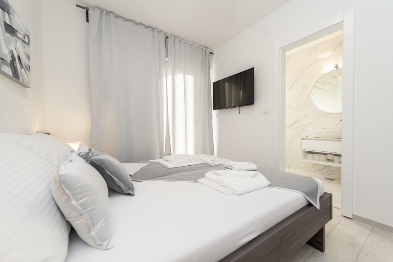 Apartments & Rooms Pool Villas Maris Novalja Ngoại thất bức ảnh