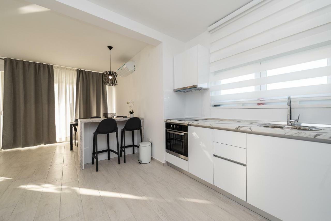 Apartments & Rooms Pool Villas Maris Novalja Ngoại thất bức ảnh