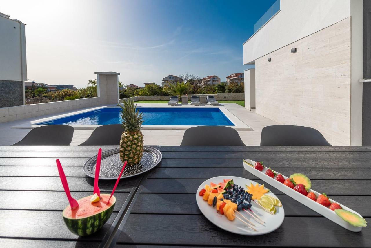 Apartments & Rooms Pool Villas Maris Novalja Ngoại thất bức ảnh