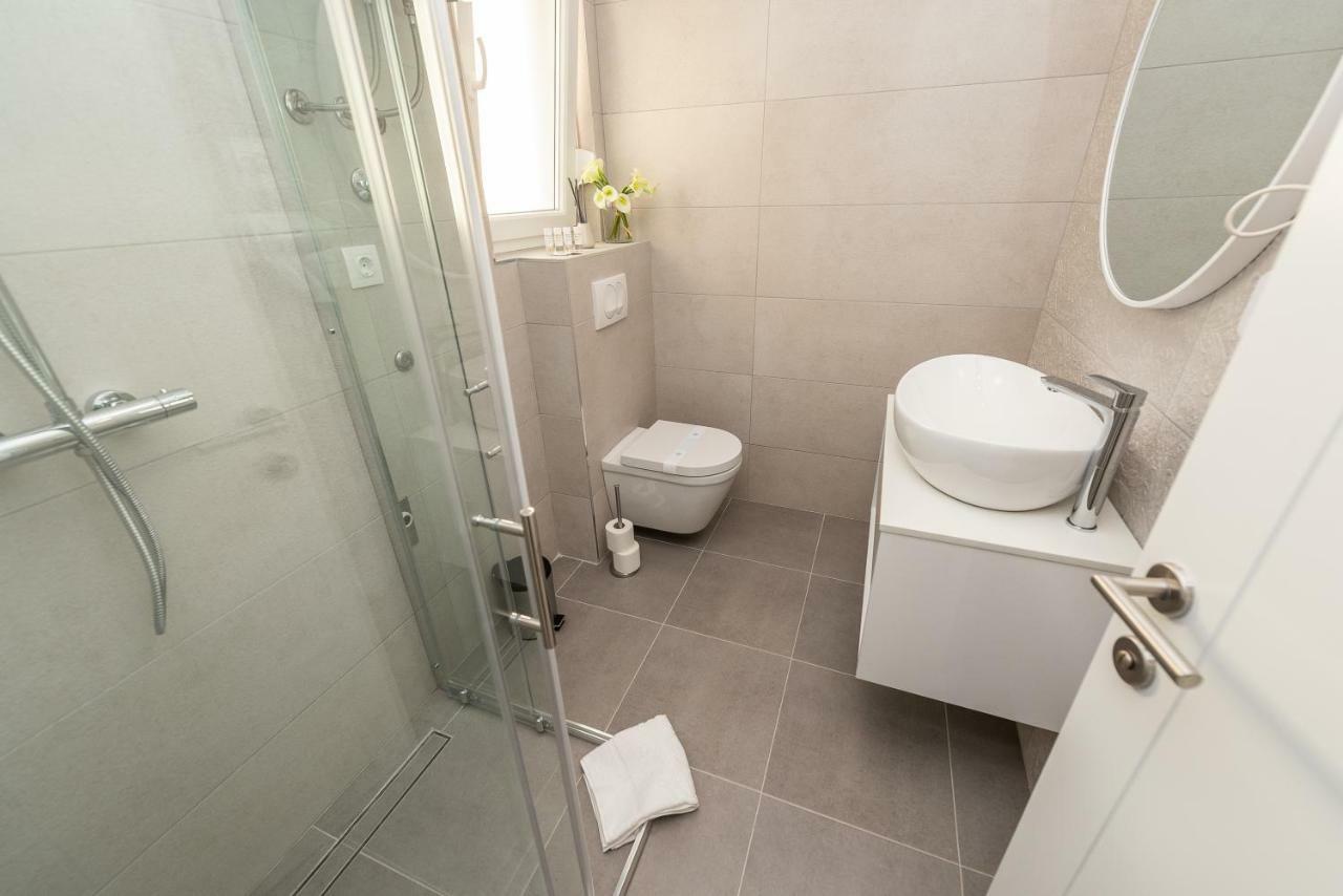 Apartments & Rooms Pool Villas Maris Novalja Ngoại thất bức ảnh